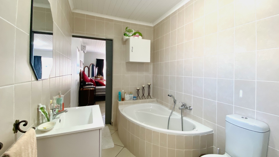 3 Bedroom Property for Sale in Port Owen Western Cape